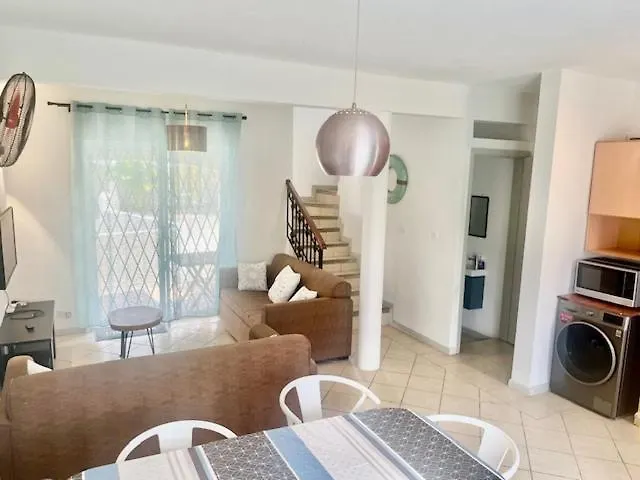Montagu Villa Apt14